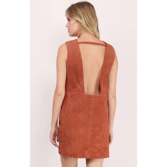 Tobi Rust Shifting Sides Open Back Dress NEW - Picture 4 of 6
